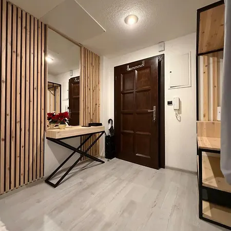 Cozy Navratilova Apartment