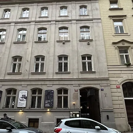 Cozy Navratilova Apartment Prague